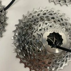 Lot De 4 Cassettes D'Occasion SRAM FORCE 22 PG 1170 11 Vitesses -Enve Soldes IMG 8003 scaled